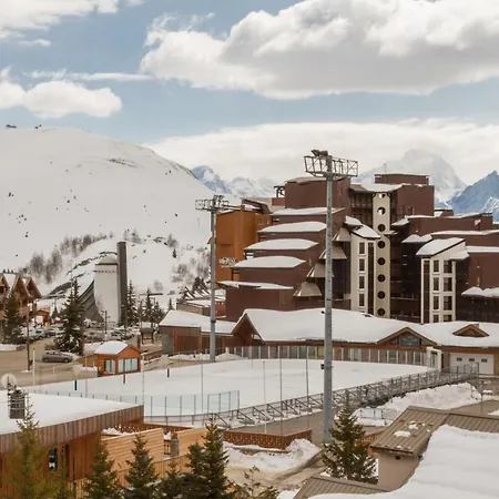 L'ours Blanc S4 Resort